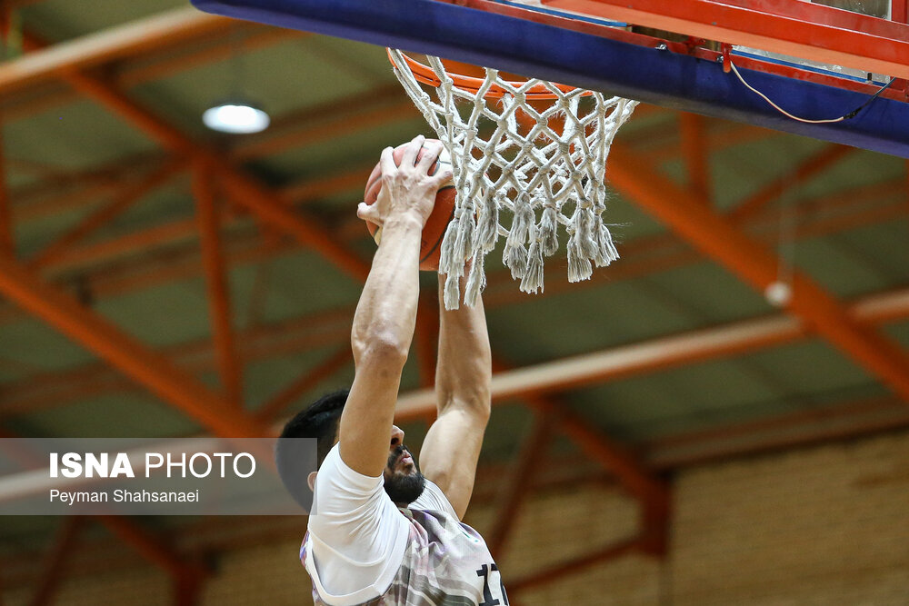 تلاش ناکام رعد در برابر طوفان نفتی: پدافند اصفهان در برابر تجربه آبادانی‌ها شکست خورد