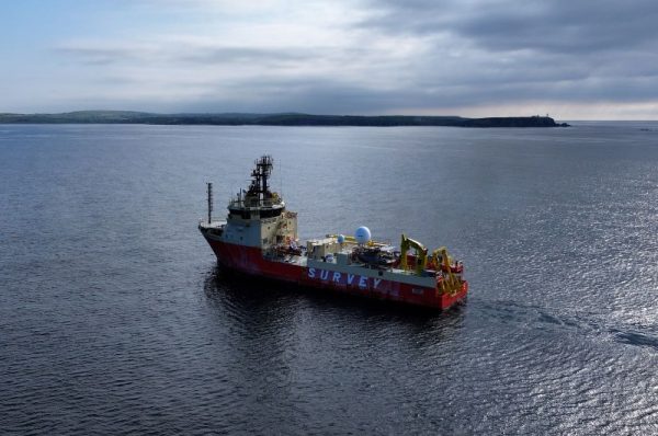 آمازون با نصب کابل زیردریایی زرهی به مقابله با قطعی اینترنت می‌پردازد