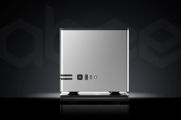 این کامپیوتر مکعبی کوچک، قدرتی خارق‌العاده و بی‌نظیر دارد