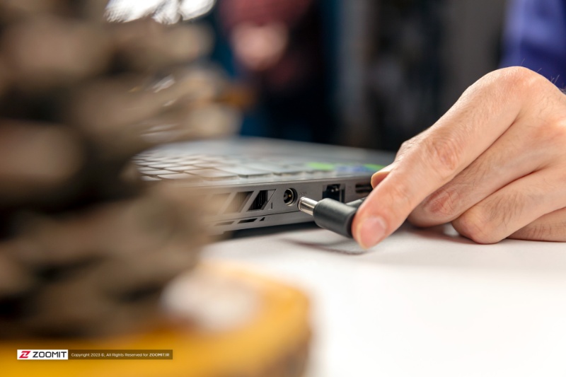 «اتصال دائمی لپ‌تاپ به شارژر؛ قاتل خاموش باتری یا بی‌ضرر؟»