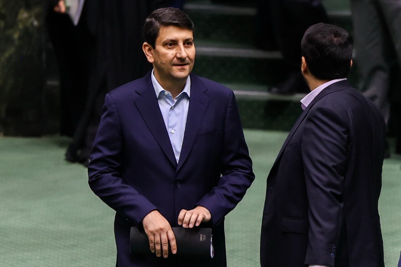 وزیر ارتباطات به کمیسیون امنیت ملی می‌رود؛ آیا فضای سایبری تحت کنترل خواهد بود؟